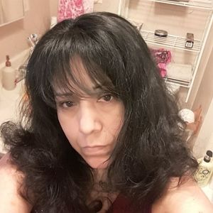 Meet your Posher, Amparo